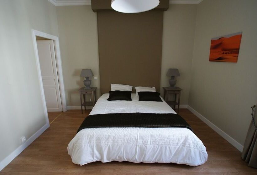 스탠다드 룸, Carcassonne Guest House