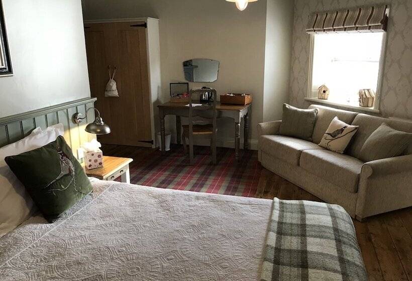 חדר סופריור, Higher Buck Inn