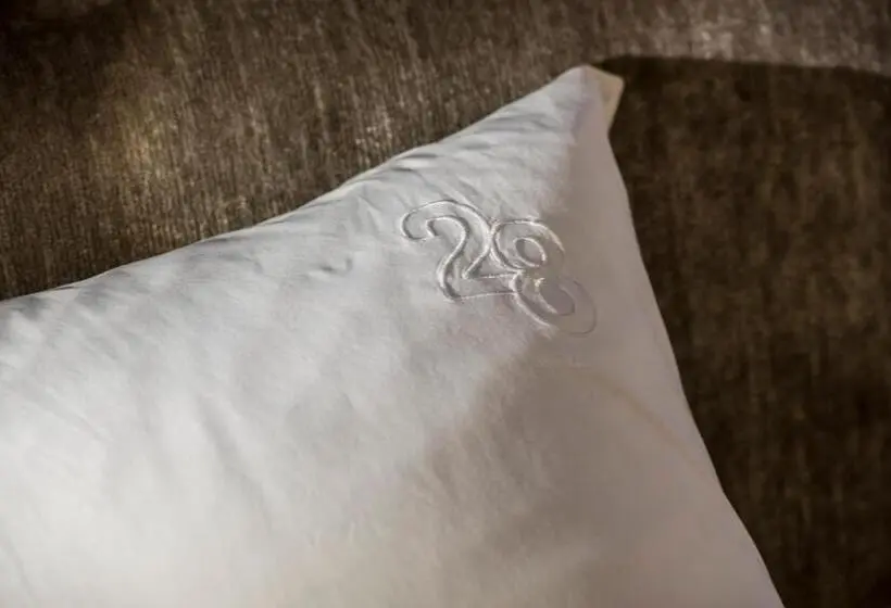 デラックススイート, Hôtel Particulier Le 28