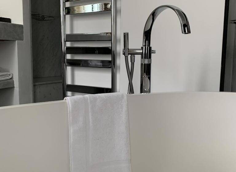 小型豪华套房, Hôtel Particulier Le 28