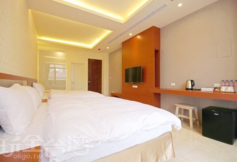 四人豪华间, Sun Moon Lake Friday Inn Backpacking