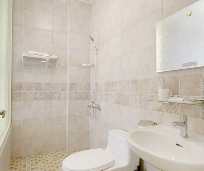 古典房间, Sun Moon Lake Friday Inn Backpacking