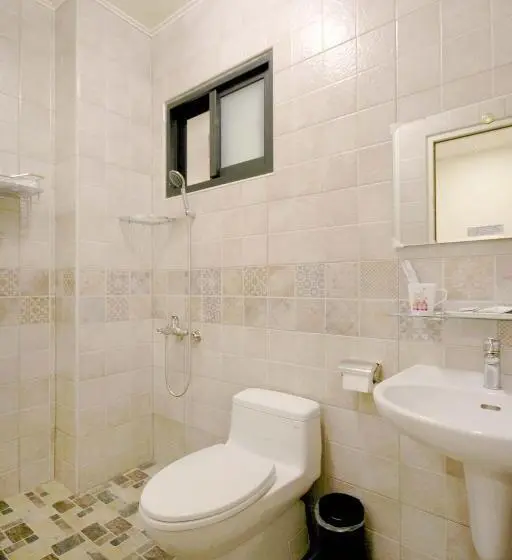 اتاق استاندارد یک نفره, Sun Moon Lake Friday Inn Backpacking