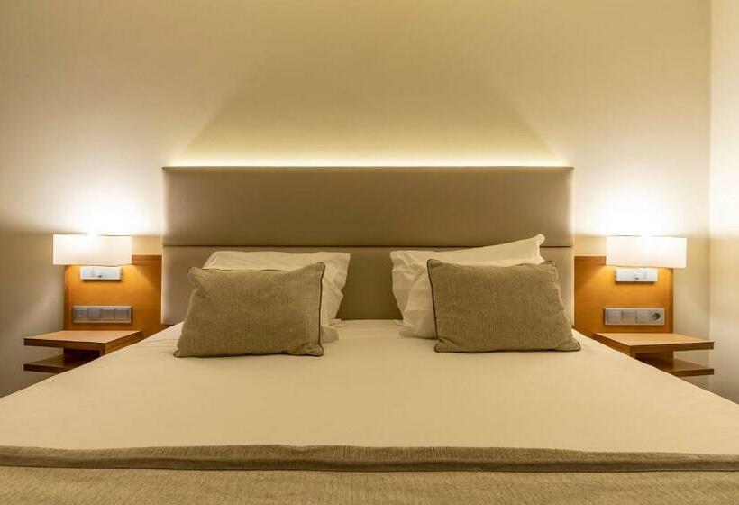 Номер Стандарт, The Azoriani Boutique, Ascend Hotel Collection