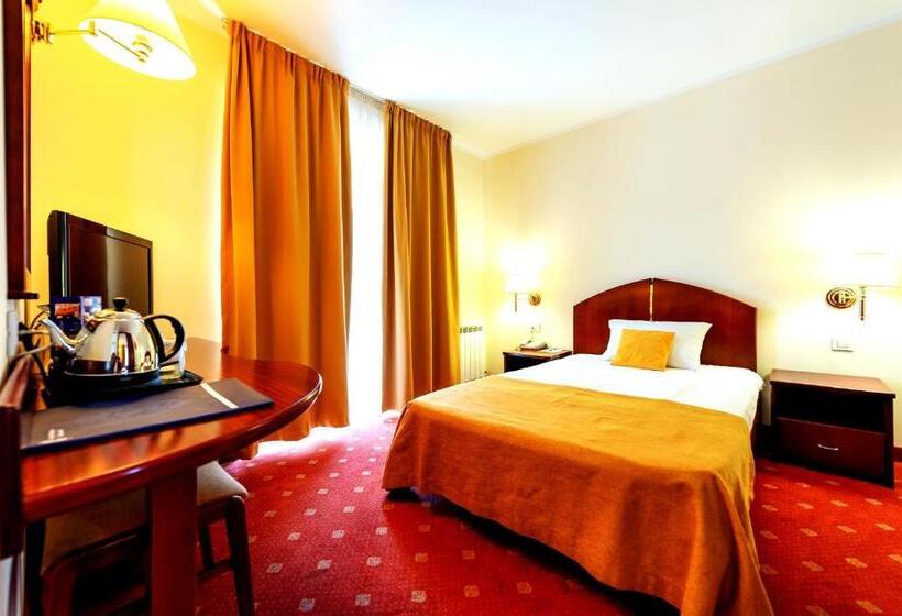 اتاق استاندارد یک نفره, Minerva