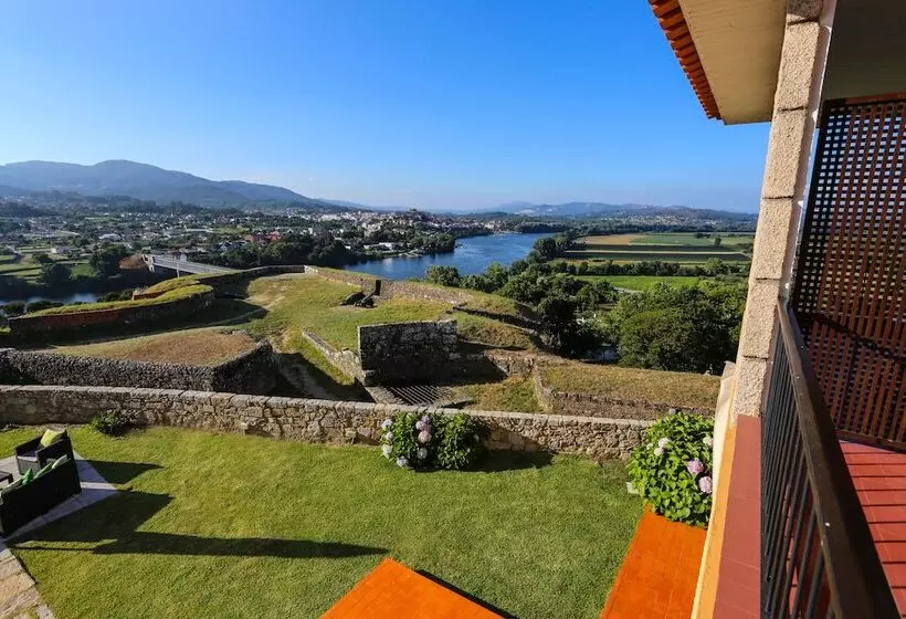 اتاق سوپریور با بالکن, Pousada De Valença