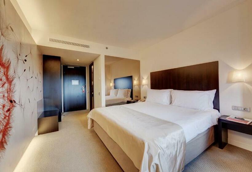 اتاق لوکس با تخت بزرگ, Ramada Plaza By Wyndham Bucharest Convention Center