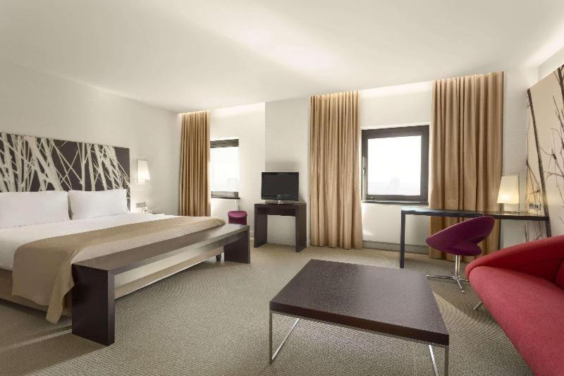 اتاق استاندارد, Ramada Plaza By Wyndham Bucharest Convention Center