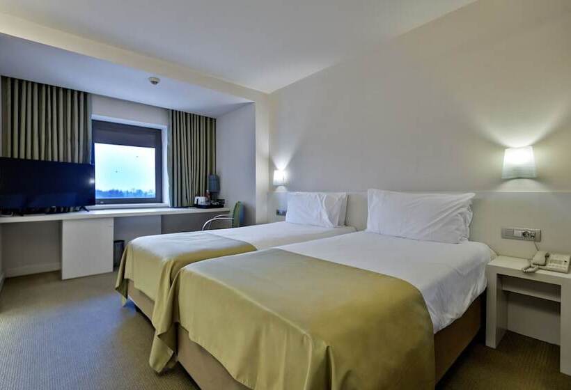 اتاق استاندارد, Ramada Plaza By Wyndham Bucharest Convention Center