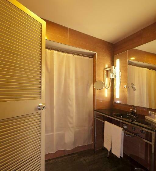 جناح دوبلكس, Vila Gale Ampalius