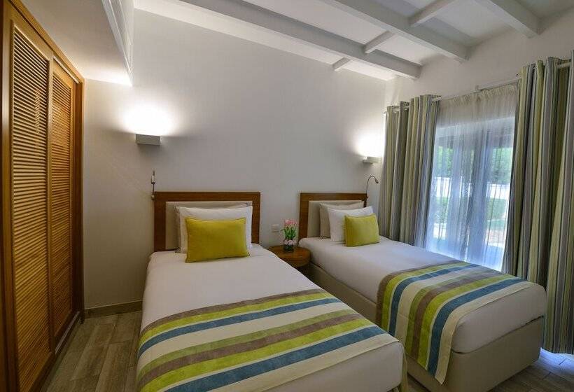 کلبه ییلاقی, Sealine Beach, A Murwab Resort