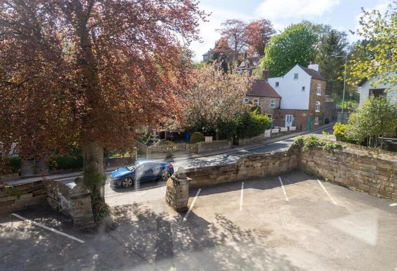 Номер Basic, Ruswarp Hall Whitby