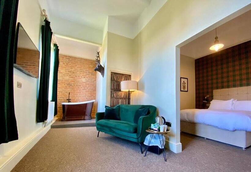 Полулюкс Вид на Сад, Ruswarp Hall   Whitby