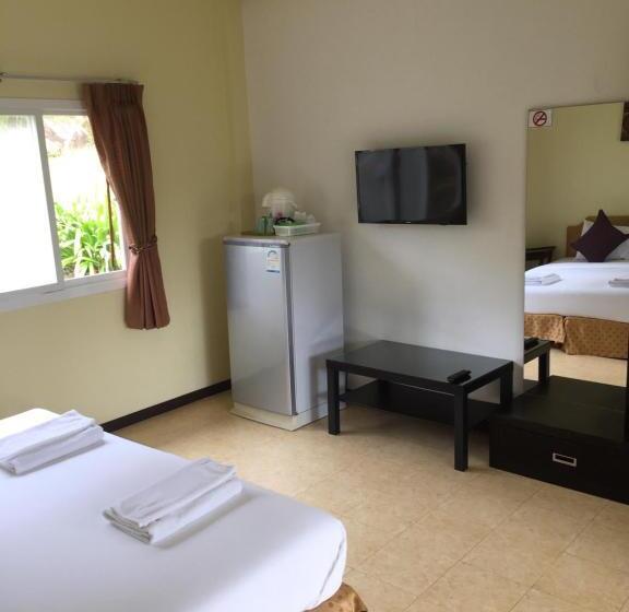 带花园景观的标准洋房, Khaolak Hillside Villa