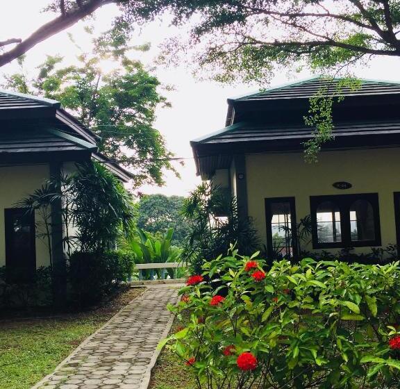Бунгало Deluxe, Khaolak Hillside Villa