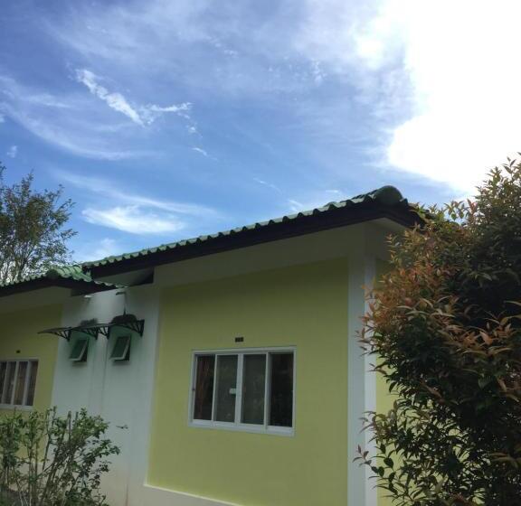 带花园景观的标准洋房, Khaolak Hillside Villa