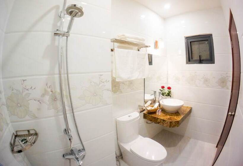 اتاق استاندارد, Nữ Hoàng