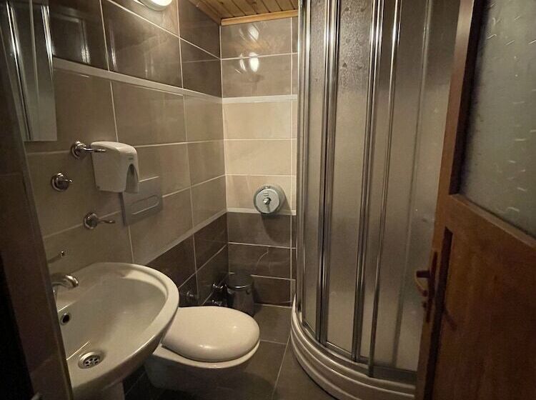 家庭套房, Ozkan Otel