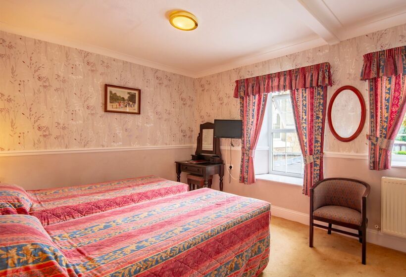 غرفة قياسية, Middle House