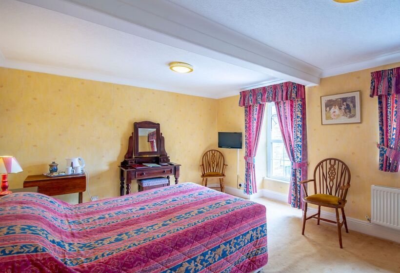 غرفة قياسية, Middle House