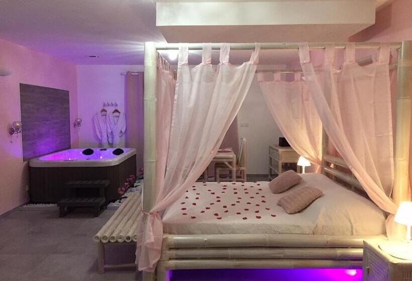 Люкс с гидромассажем, La Paillote Exotique Spa