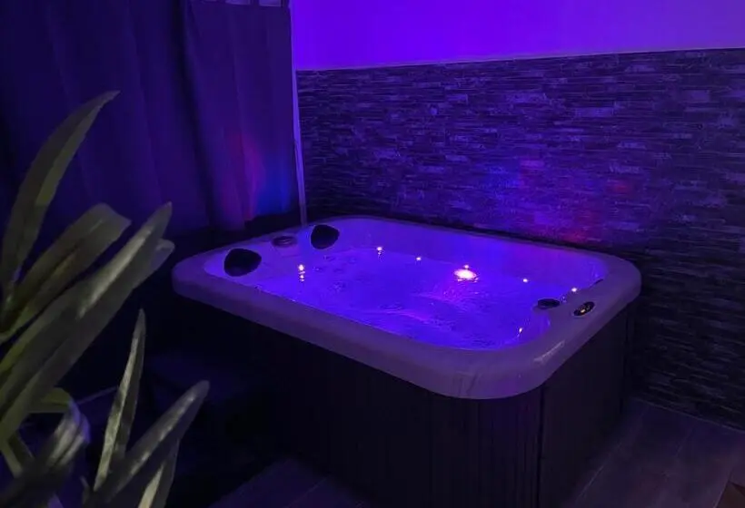 Suite with Pool, La Paillote Exotique Spa