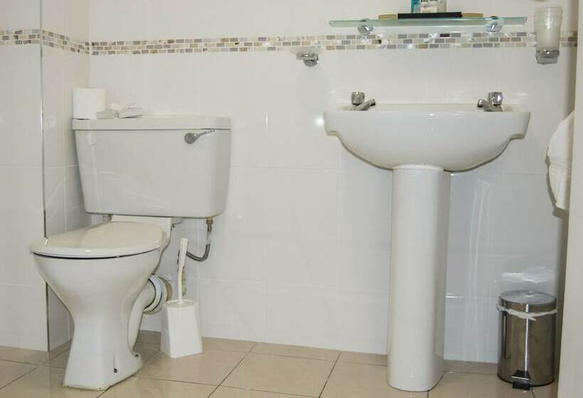 غرفة قياسية, The Ryandale Inn