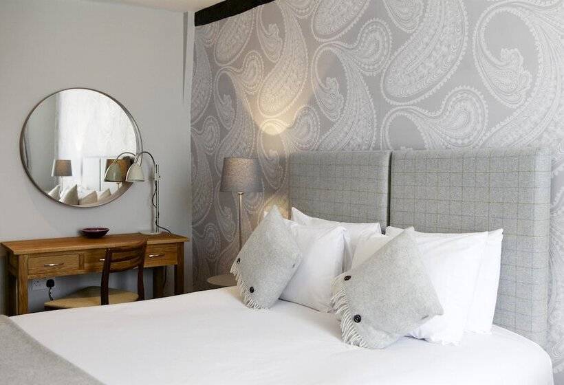 חדר סטנדרט, The Rose And Crown