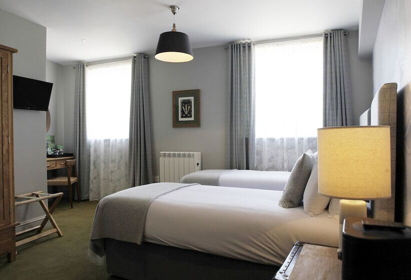 חדר סטנדרט, The Rose And Crown