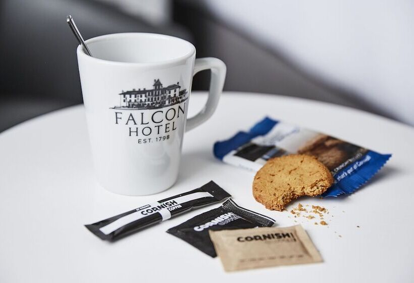 Семейный Номер, The Falcon