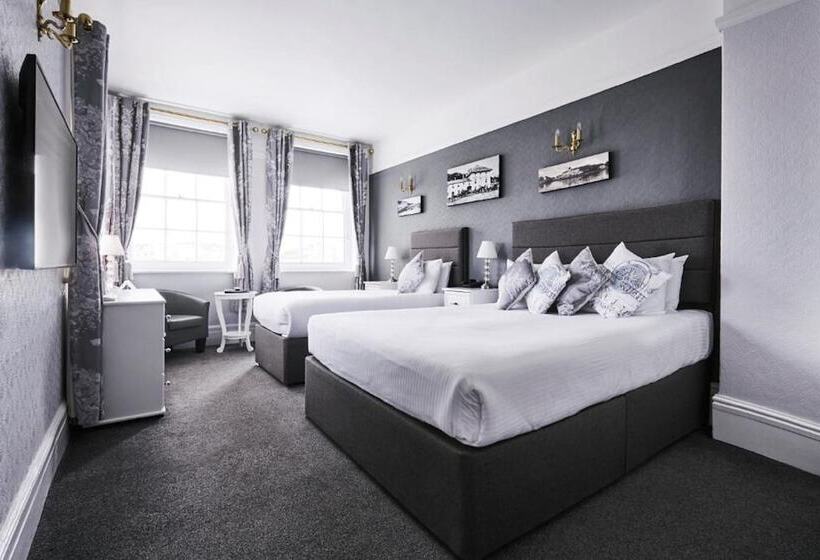 Семейный Номер Deluxe, The Falcon