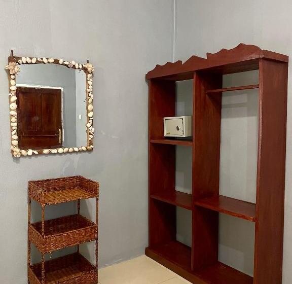 اتاق استاندارد با سرویس بهداشتی مشترک, Green S Nungwi