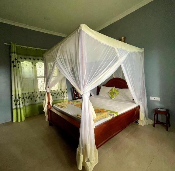 اتاق استاندارد با سرویس بهداشتی مشترک, Green S Nungwi