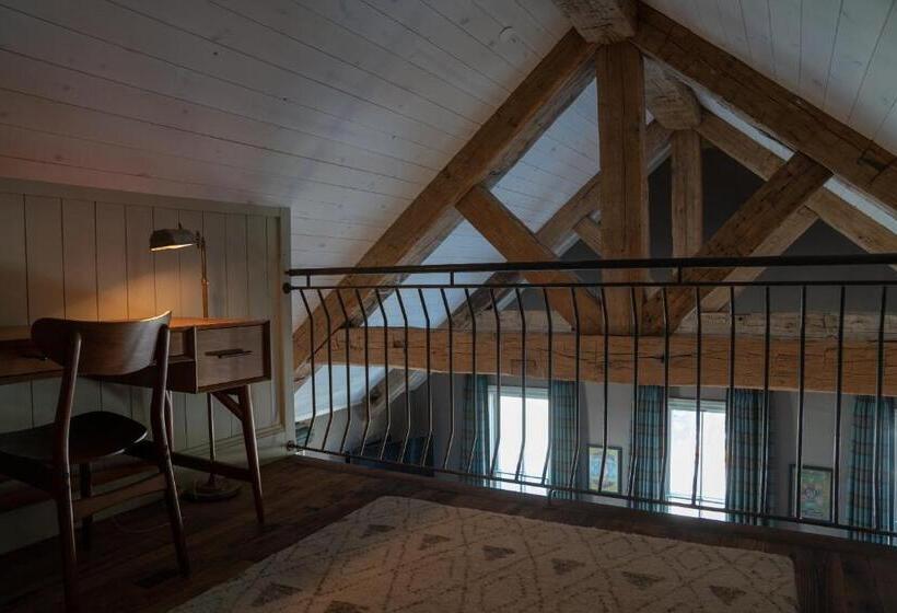 キングサイズベッドのスイートルーム, Public House Lofts