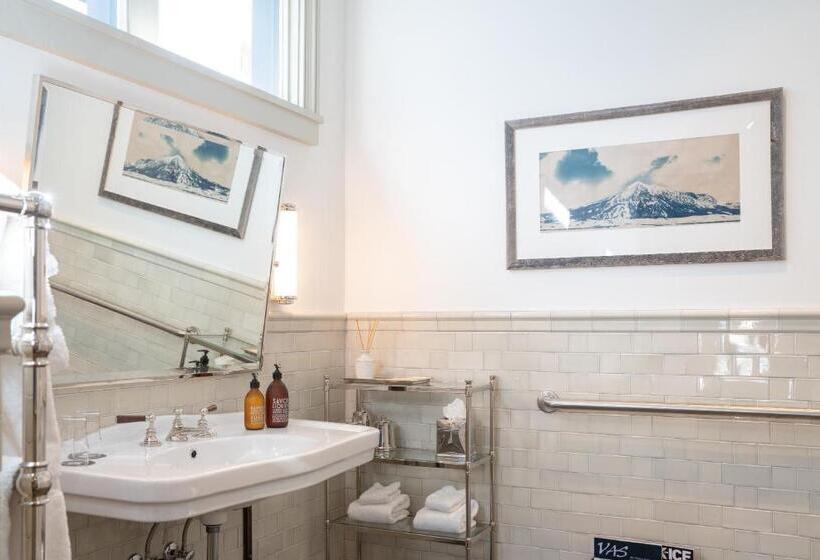 キングサイズベッドのスイートルーム, Public House Lofts