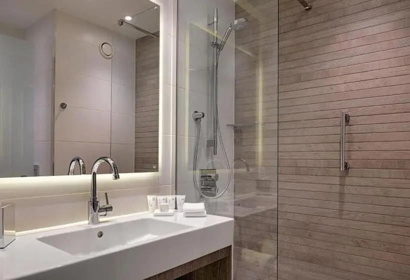 スタンダードルーム, Ac Hotel By Marriott Manchester City Centre