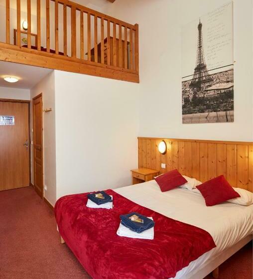 غرفة قياسية ثلاثية, La Foret