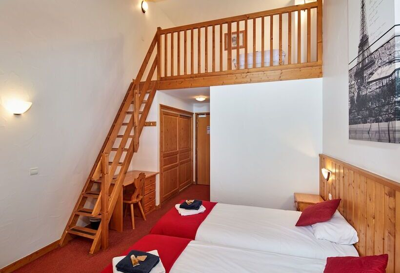 غرفة قياسية ثلاثية, La Foret