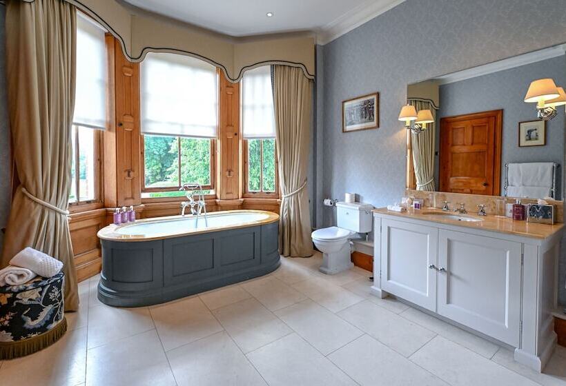 豪华房间, The Jockey Club Rooms