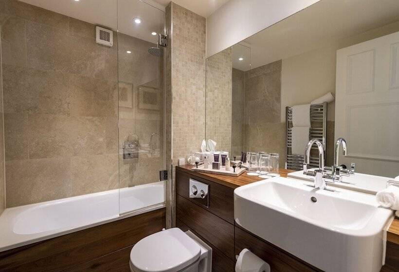 俱乐部房间, The Jockey Club Rooms