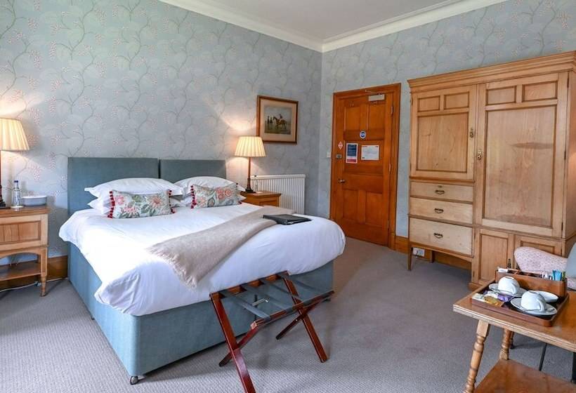 俱乐部房间, The Jockey Club Rooms