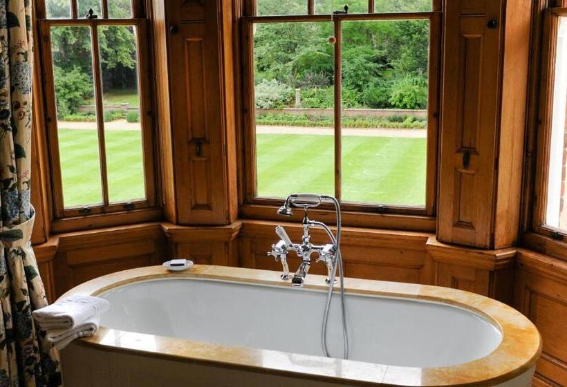 豪华房间, The Jockey Club Rooms