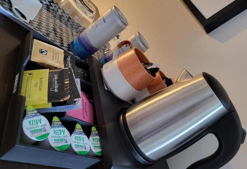 חדר דחוקס עם מיטת קינג, Belle Vue Guest House