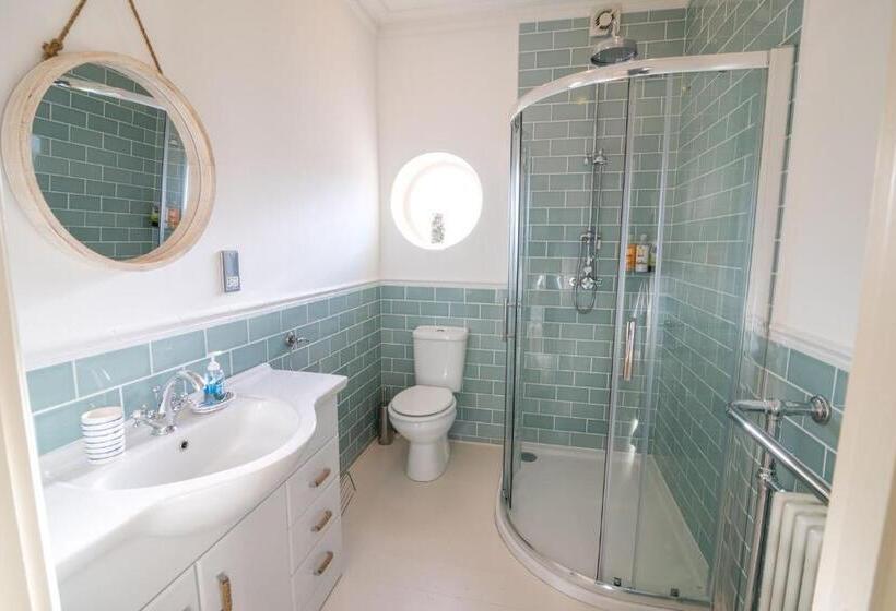 חדר משפחתי דלוקס, Belle Vue Guest House