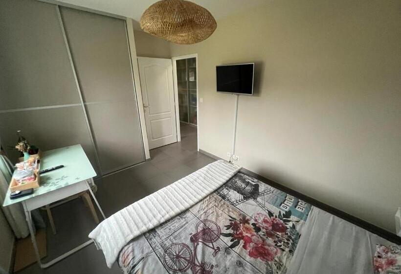 标准间, Chez Christiane Et Gerard