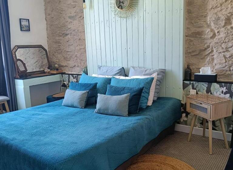 חדר סופריור, Entre Bastide Et Cité