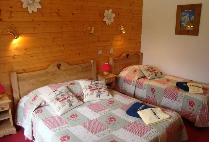 スタンダードトリプルルーム, Azureva La Clusaz Les Confins
