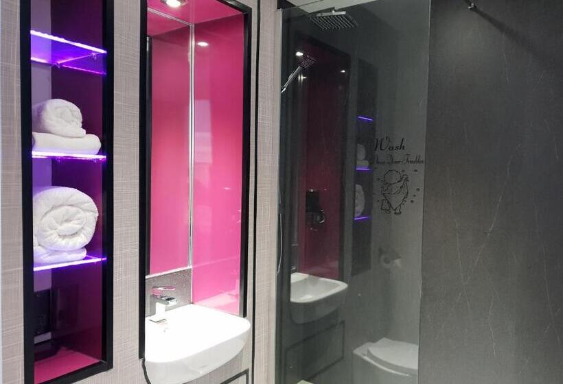 带大床的高级房间, Escape