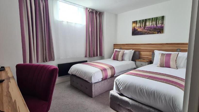 스탠다드 룸, Escape