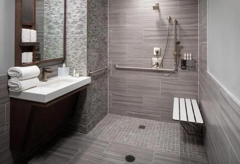 身障者適用スタンダードルーム, Indigo Flushing   Laguardia